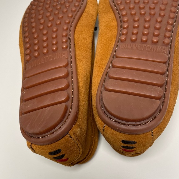 Minnetonka Thunderbird Animikii Suede Beaded Hardsole Moccasin Size 9.5 Women’s - Picture 10 of 10
